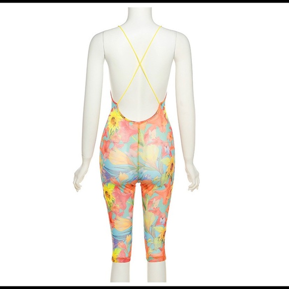 “FLOWER POWER” floral jumpsuit - Picture 6 of 7